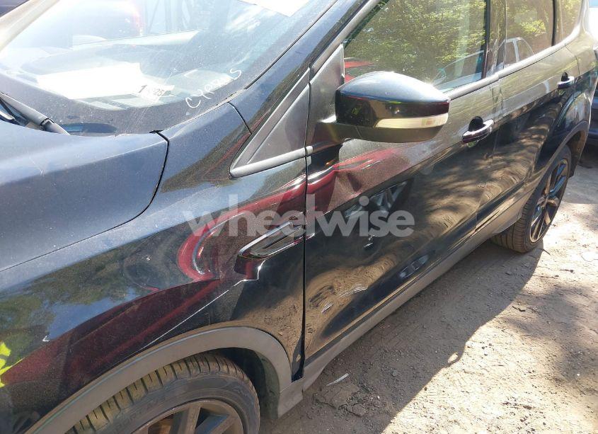 Photo 6 of 2017 Ford Escape TITANIUM (VIN 1FMCU0J99HUA57943)