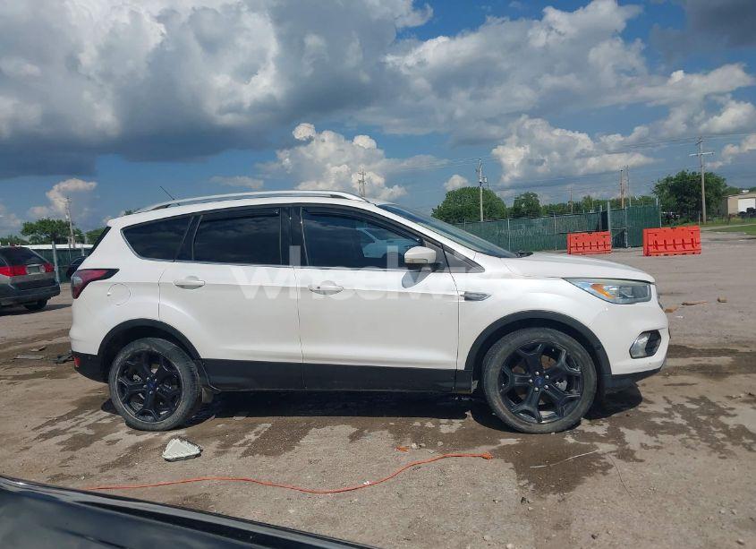 Photo 13 of 2017 Ford Escape TITANIUM (VIN 1FMCU0J99HUB01830)