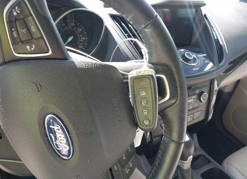 Photo 11 of 2017 Ford Escape TITANIUM (VIN 1FMCU0J99HUE25943)