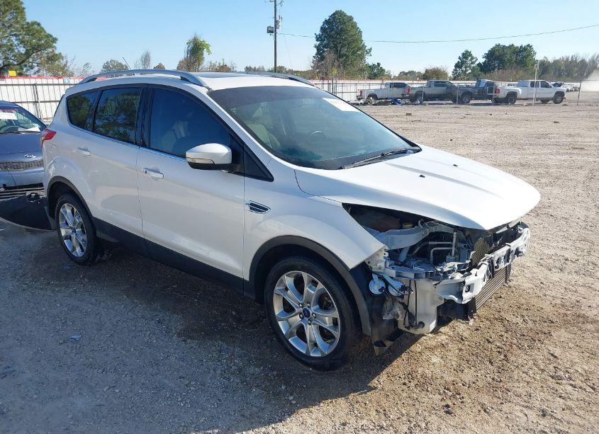 2015 Ford Escape TITANIUM (VIN 1FMCU0J9XFUC01223) main photo