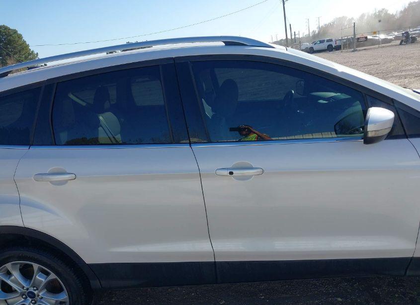 Photo 14 of 2015 Ford Escape TITANIUM (VIN 1FMCU0J9XFUC01223)