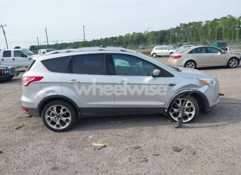 Photo 13 of 2016 Ford Escape TITANIUM (VIN 1FMCU0J9XGUB19929)