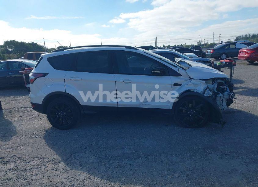 Photo 14 of 2017 Ford Escape TITANIUM (VIN 1FMCU0J9XHUB85995)