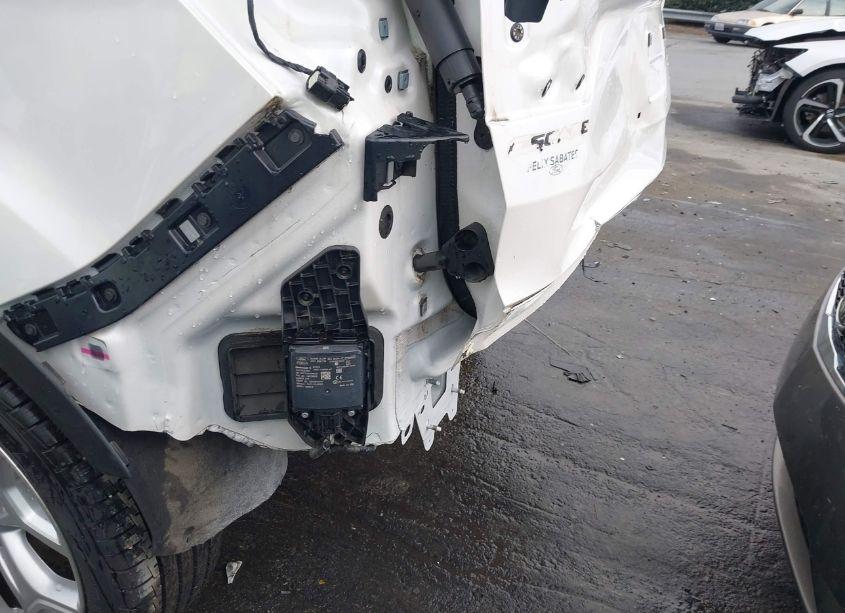 Photo 6 of 2018 Ford Escape TITANIUM (VIN 1FMCU0J9XJUD54354)