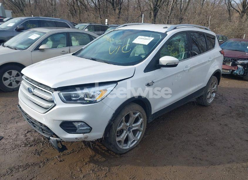 Photo 2 of 2019 Ford Escape TITANIUM (VIN 1FMCU0J9XKUA61121)