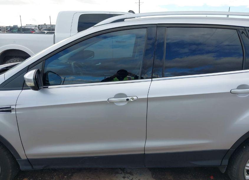 Photo 14 of 2017 Ford Escape TITANIUM (VIN 1FMCU0JD0HUA31445)
