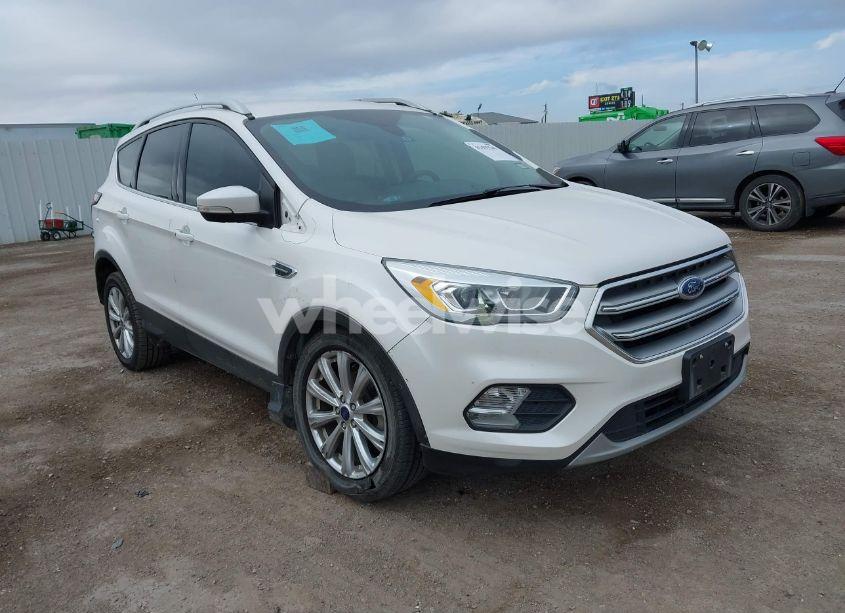 2017 Ford Escape TITANIUM (VIN 1FMCU0JD0HUC24209) main photo