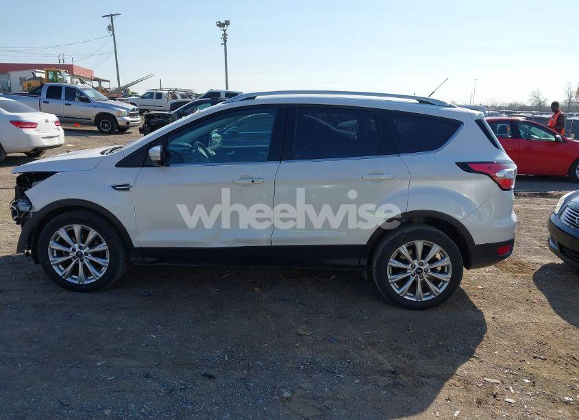 Photo 15 of 2017 Ford Escape TITANIUM (VIN 1FMCU0JD0HUC90100)