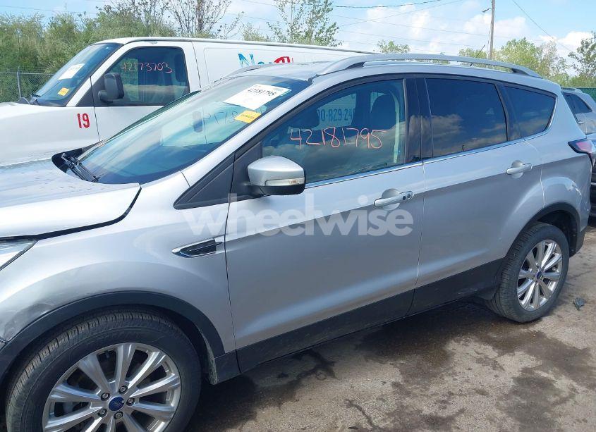 Photo 14 of 2017 Ford Escape TITANIUM (VIN 1FMCU0JD0HUD09406)