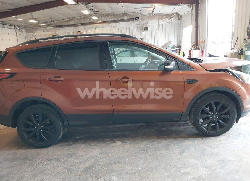 Photo 13 of 2017 Ford Escape TITANIUM (VIN 1FMCU0JD0HUE22563)