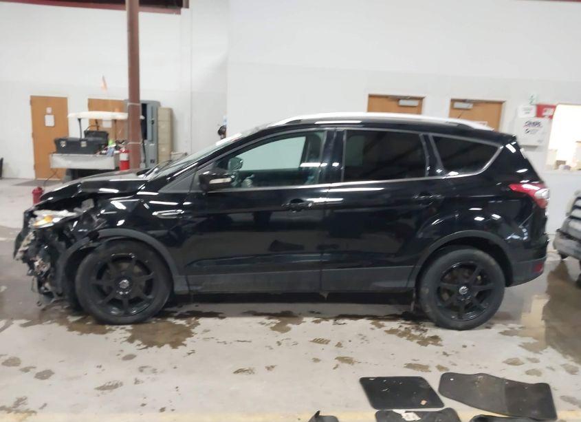 Photo 14 of 2017 Ford Escape TITANIUM (VIN 1FMCU0JD0HUE70421)