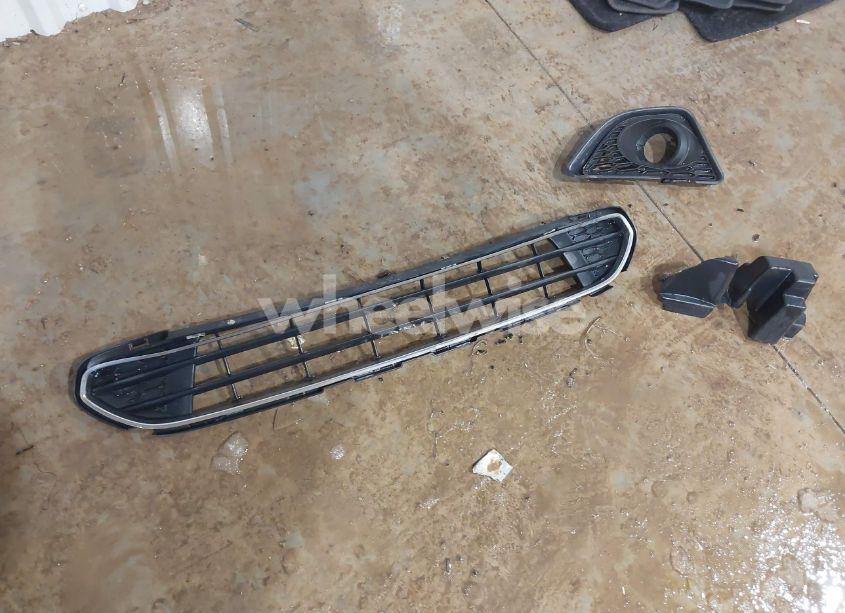 Photo 12 of 2017 Ford Escape TITANIUM (VIN 1FMCU0JD1HUE22023)