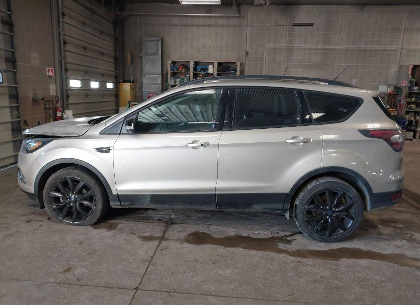 Photo 14 of 2017 Ford Escape TITANIUM (VIN 1FMCU0JD2HUB37900)