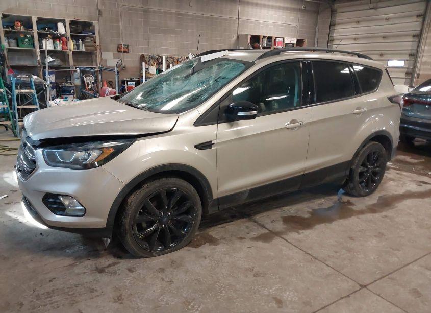 Photo 2 of 2017 Ford Escape TITANIUM (VIN 1FMCU0JD2HUB37900)