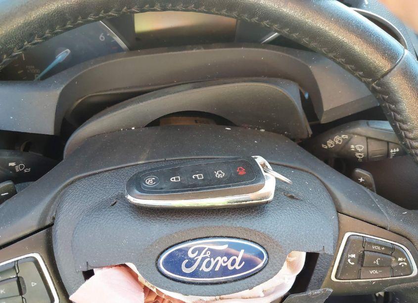 Photo 11 of 2017 Ford Escape TITANIUM (VIN 1FMCU0JD2HUB79693)