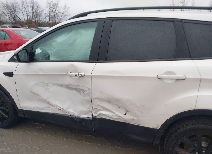 Photo 14 of 2017 Ford Escape TITANIUM (VIN 1FMCU0JD3HUA48949)