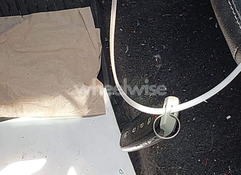 Photo 11 of 2017 Ford Escape TITANIUM (VIN 1FMCU0JD3HUA57747)