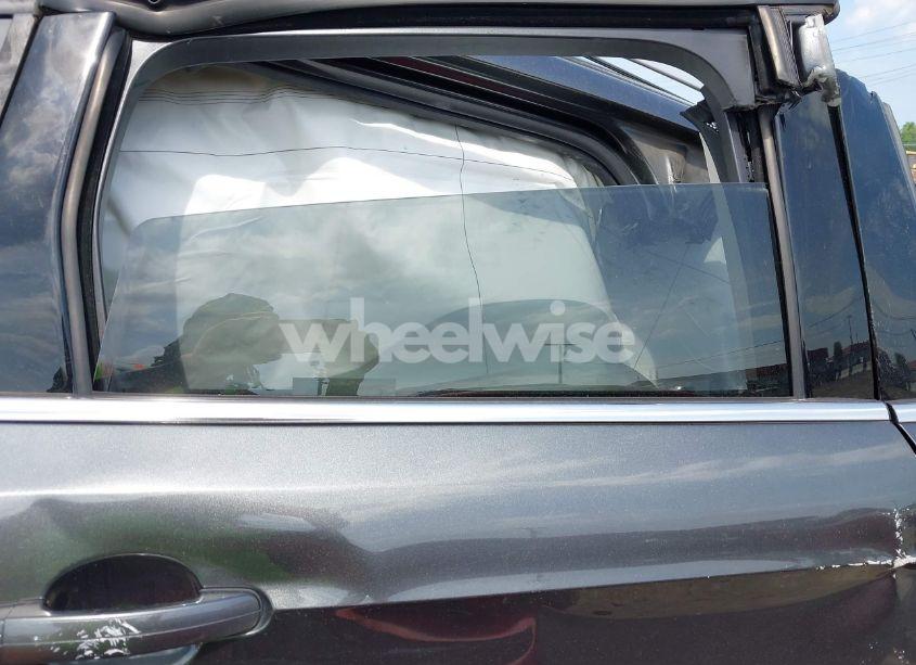 Photo 8 of 2017 Ford Escape TITANIUM (VIN 1FMCU0JD3HUA57747)