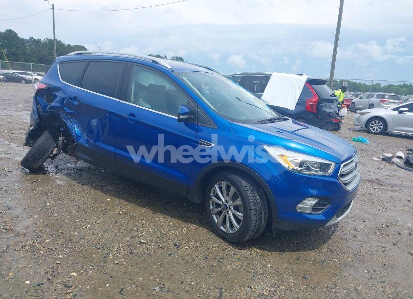 2017 Ford Escape TITANIUM (VIN 1FMCU0JD4HUC22768) main photo