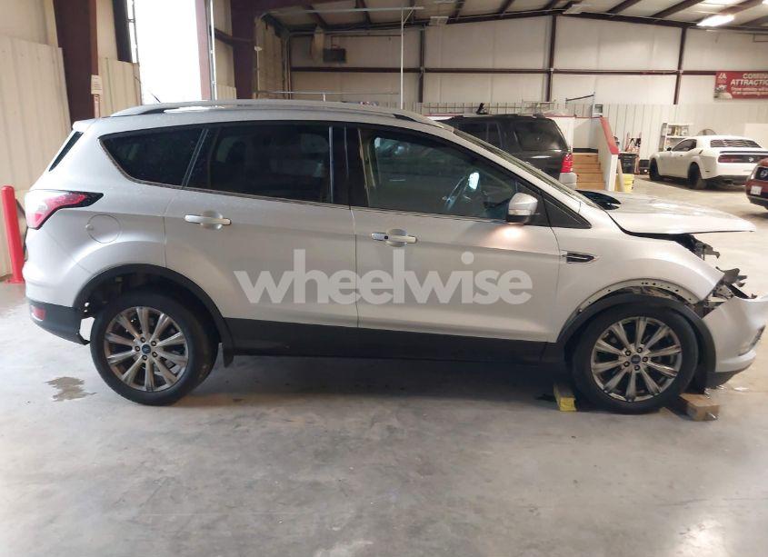 Photo 14 of 2017 Ford Escape TITANIUM (VIN 1FMCU0JD4HUD75912)