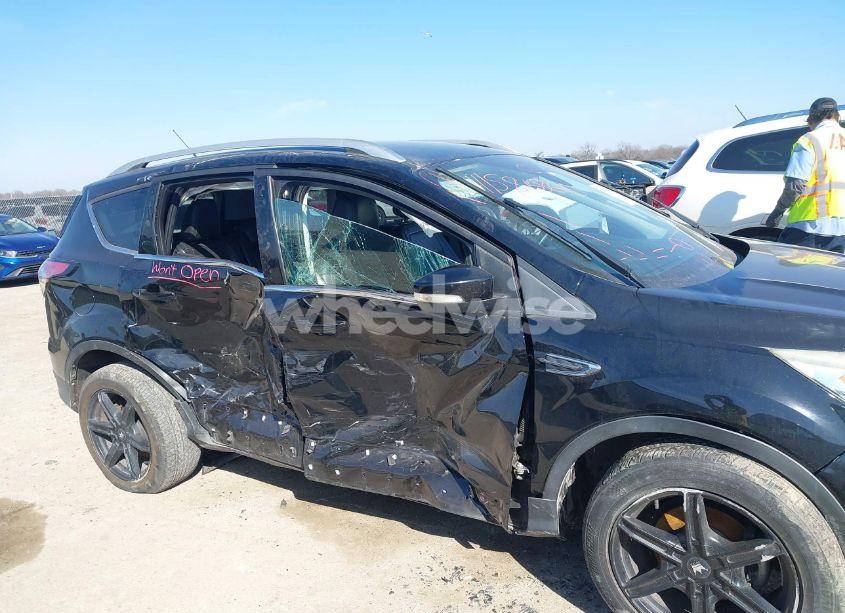 Photo 6 of 2017 Ford Escape TITANIUM (VIN 1FMCU0JD4HUE33727)