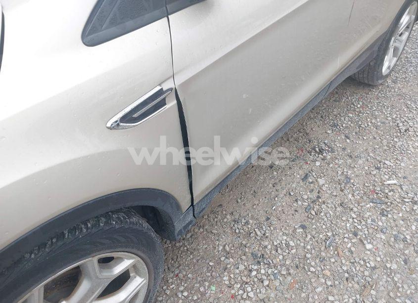 Photo 21 of 2017 Ford Escape TITANIUM (VIN 1FMCU0JD5HUB15132)