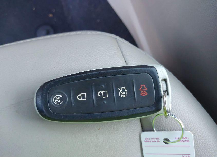 Photo 11 of 2017 Ford Escape TITANIUM (VIN 1FMCU0JD6HUC42598)