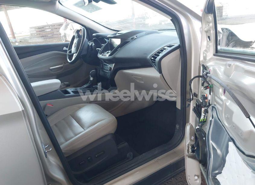 Photo 5 of 2017 Ford Escape TITANIUM (VIN 1FMCU0JD6HUE69547)