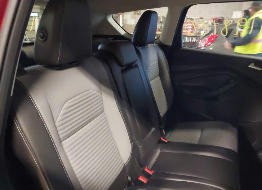 Photo 18 of 2017 Ford Escape TITANIUM (VIN 1FMCU0JD7HUA46881)