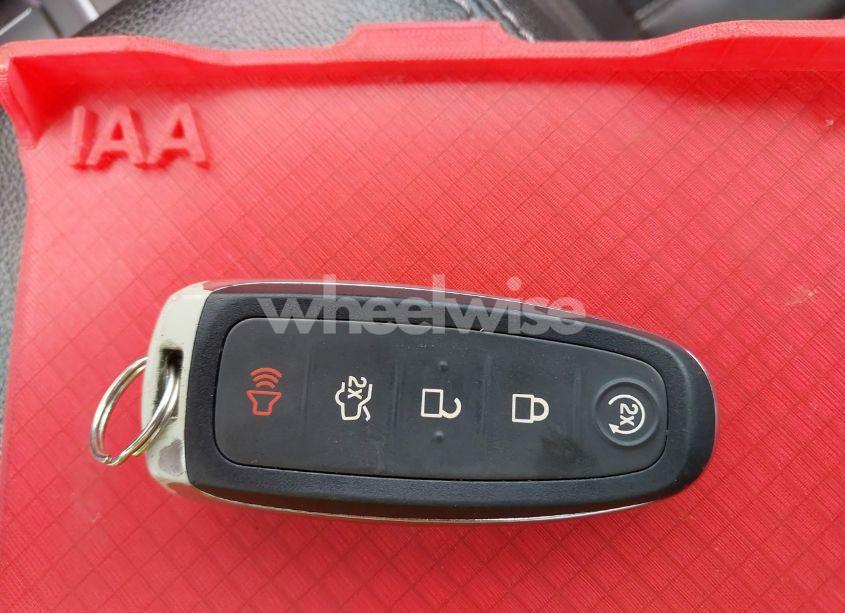 Photo 11 of 2017 Ford Escape TITANIUM (VIN 1FMCU0JD7HUB97140)