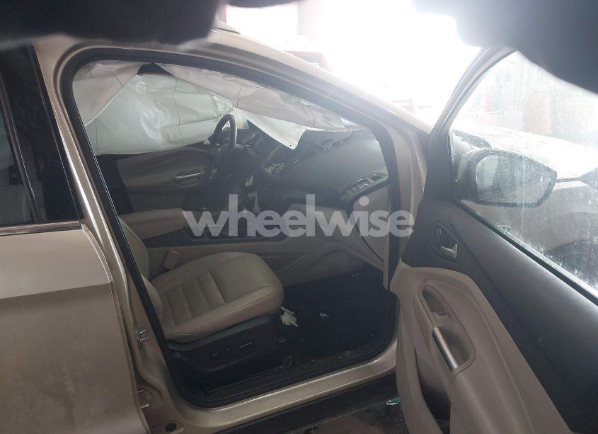 Photo 5 of 2017 Ford Escape TITANIUM (VIN 1FMCU0JD8HUC76915)