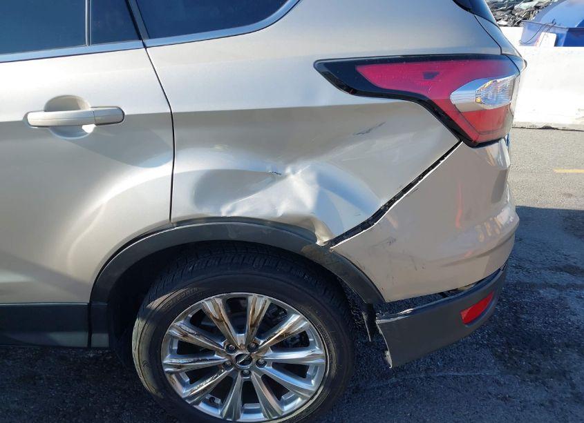 Photo 17 of 2017 Ford Escape TITANIUM (VIN 1FMCU0JD8HUD42413)