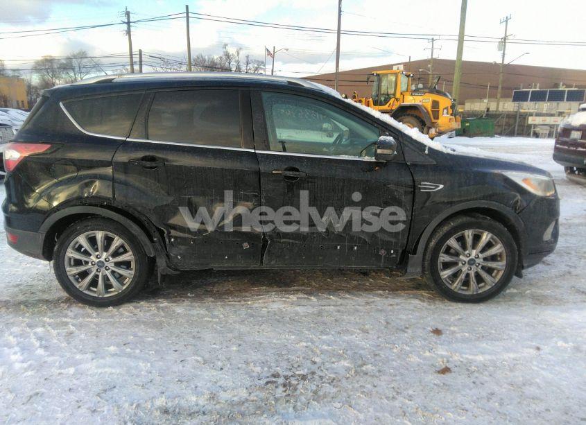 Photo 13 of 2017 Ford Escape TITANIUM (VIN 1FMCU0JD8HUE33634)