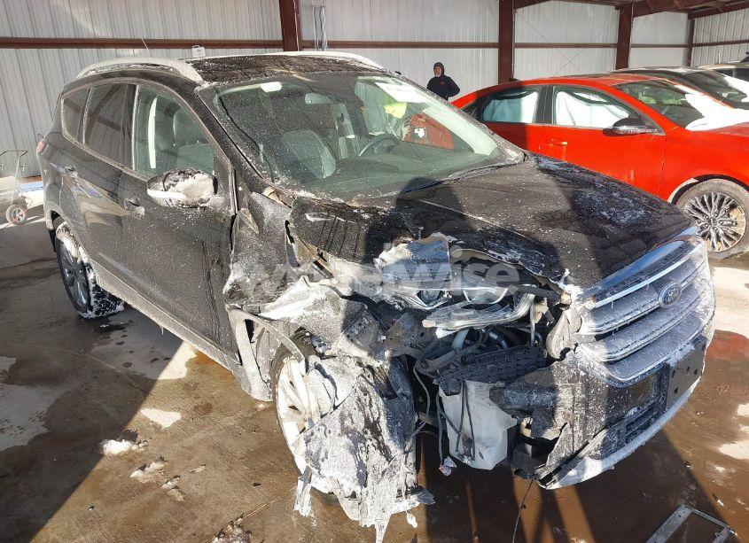 2017 Ford Escape TITANIUM (VIN 1FMCU0JD9HUD63402) main photo