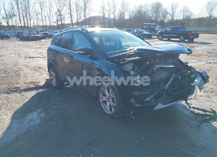 2017 Ford Escape TITANIUM (VIN 1FMCU0JD9HUD92267) main photo