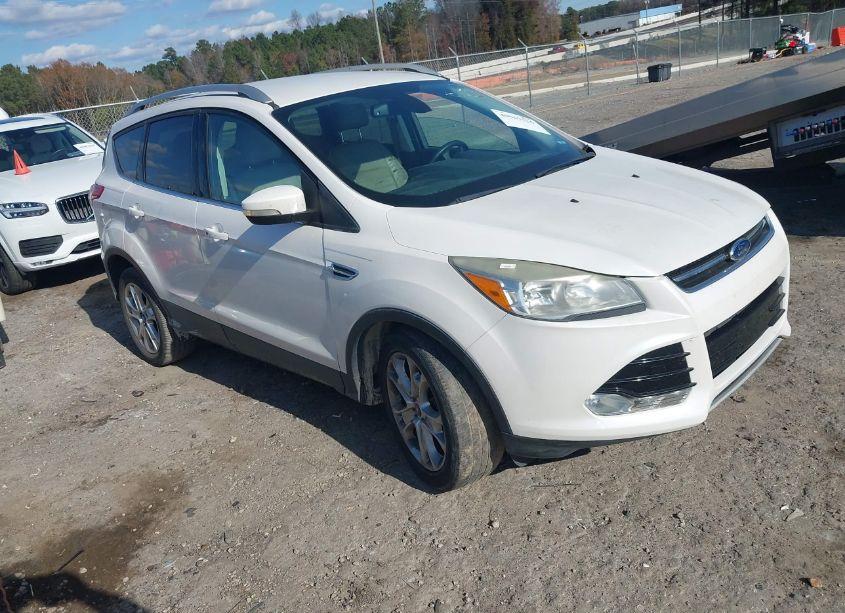 2015 Ford Escape TITANIUM (VIN 1FMCU0JX3FUB56902) main photo