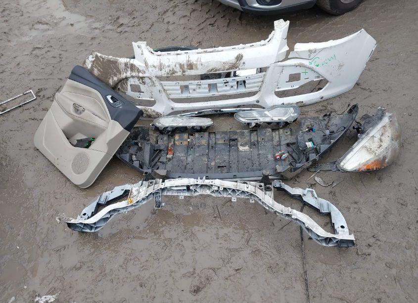 Photo 12 of 2015 Ford Escape TITANIUM (VIN 1FMCU0JX4FUB58822)