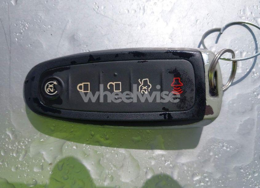 Photo 11 of 2016 Ford Escape TITANIUM (VIN 1FMCU0JX6GUC24000)