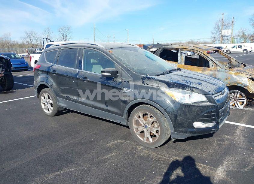 2014 Ford Escape TITANIUM (VIN 1FMCU0JX7EUC04805) main photo