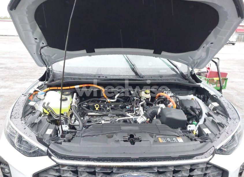 Photo 10 of 2025 Ford Escape PLATINUM (VIN 1FMCU0JZ4SUA18510)