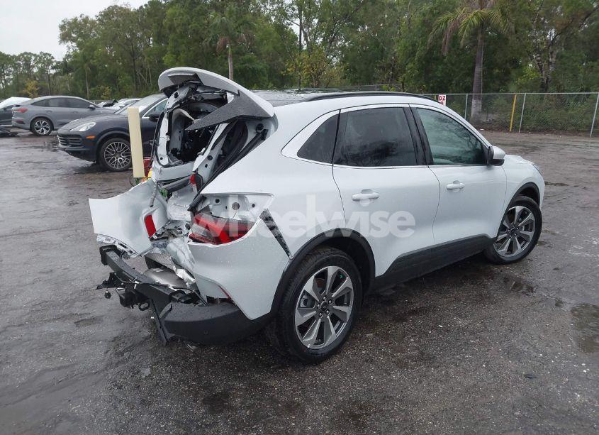 Photo 4 of 2025 Ford Escape PLATINUM (VIN 1FMCU0JZ4SUA18510)