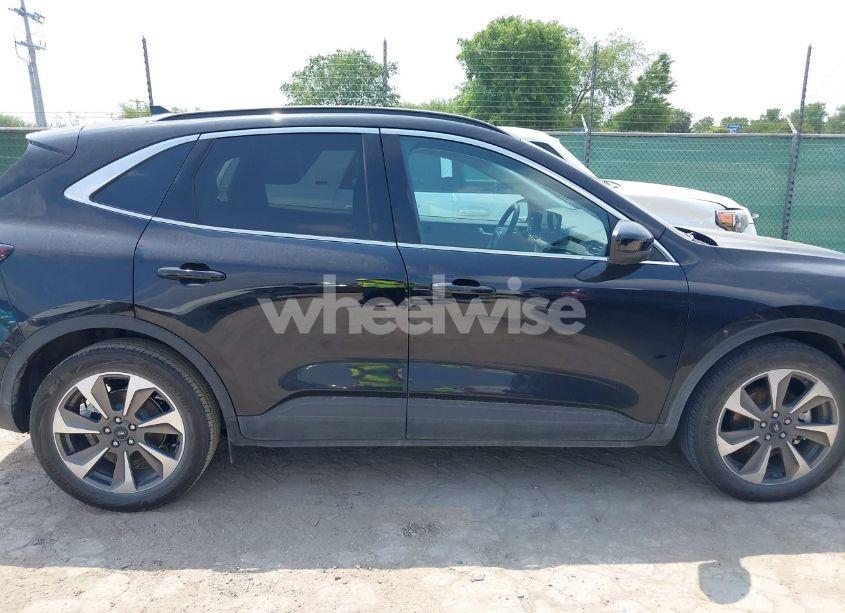 Photo 13 of 2023 Ford Escape PLATINUM (VIN 1FMCU0JZXPUA30782)
