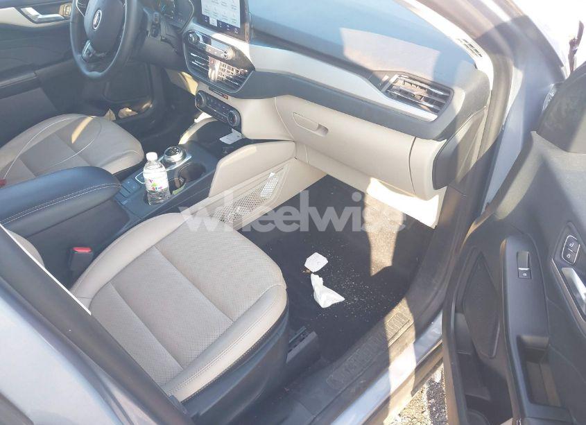 Photo 5 of 2022 Ford Escape SEL PLUG-IN HYBRID (VIN 1FMCU0KZ3NUA59925)