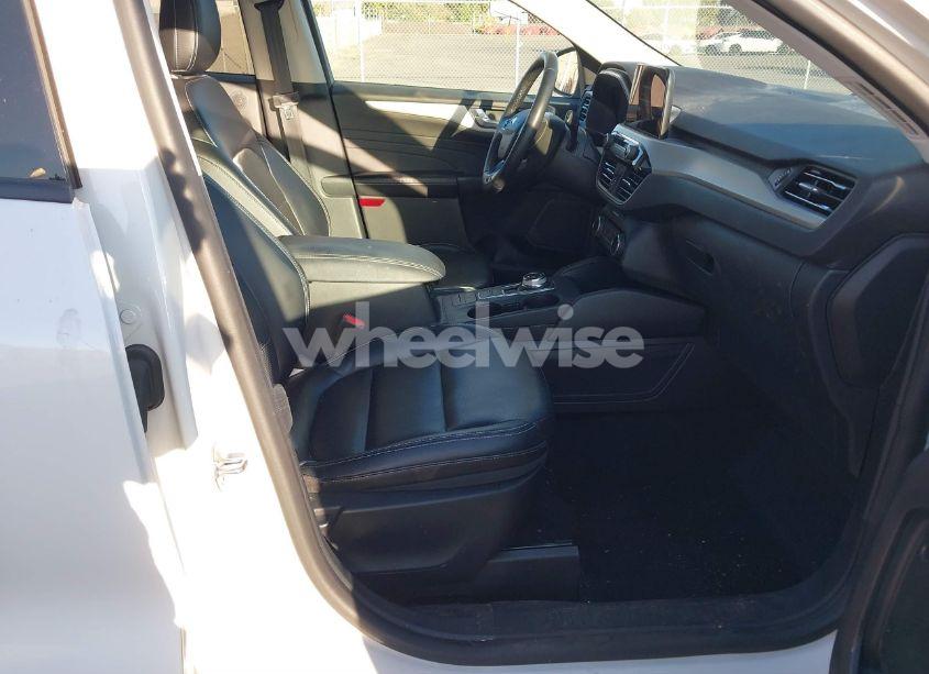 Photo 5 of 2022 Ford Escape SEL PLUG-IN HYBRID (VIN 1FMCU0KZ4NUA18249)