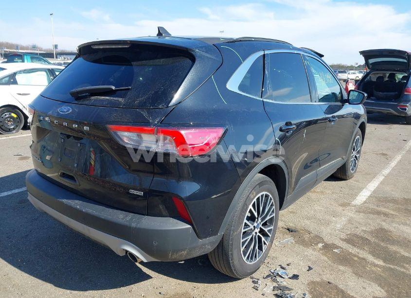 Photo 4 of 2022 Ford Escape TITANIUM PLUG-IN HYBRID (VIN 1FMCU0LZ1NUB74053)