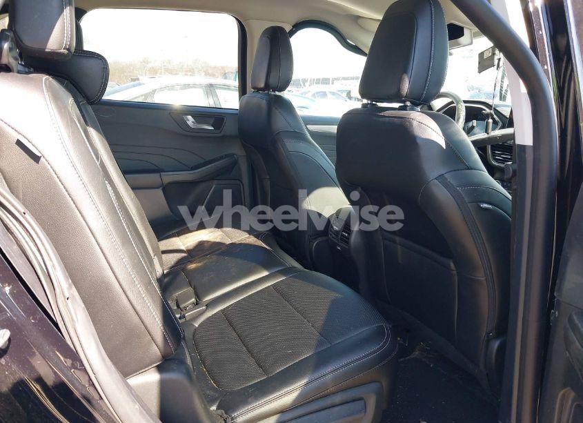 Photo 8 of 2022 Ford Escape TITANIUM PLUG-IN HYBRID (VIN 1FMCU0LZ1NUB74053)