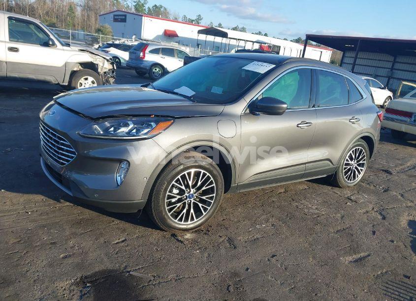Photo 2 of 2022 Ford Escape TITANIUM PLUG-IN HYBRID (VIN 1FMCU0LZ3NUB95860)