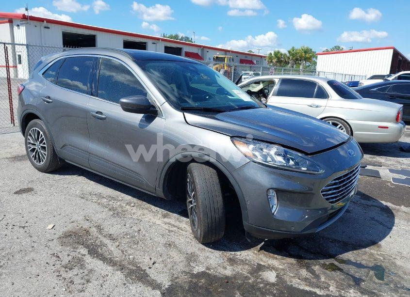 2022 Ford Escape TITANIUM PLUG-IN HYBRID (VIN 1FMCU0LZXNUB94916) main photo