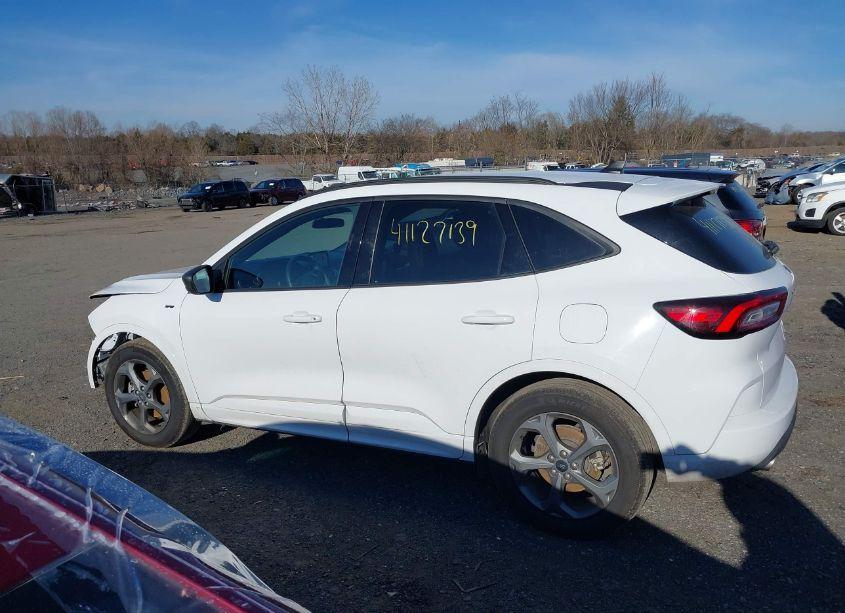 Photo 14 of 2023 Ford Escape ST-LINE (VIN 1FMCU0MN0PUA09268)