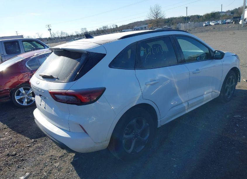 Photo 4 of 2023 Ford Escape ST-LINE (VIN 1FMCU0MN0PUA09268)